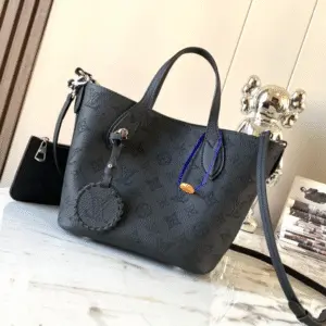 Louis Vuitton LV Blossom PM Mahina Black Handbags 20x20x12.5cm