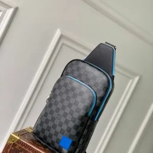 LV AVENUE SLINGBAG 31 IN BLACK AND GREY DAMIER GRAPHITA CANVAS CALFSKIN