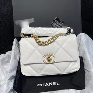 CHANEL 19 FLAP MEDIUM WHITE LAMBSKIN