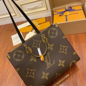 Louis Vuitton OnTheGo GM Monogram Giant Reverse canvas